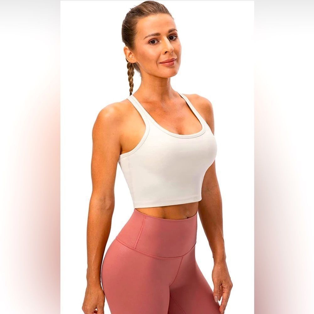 LAVENTO Racerback Sports Bra w/ Built-In Support